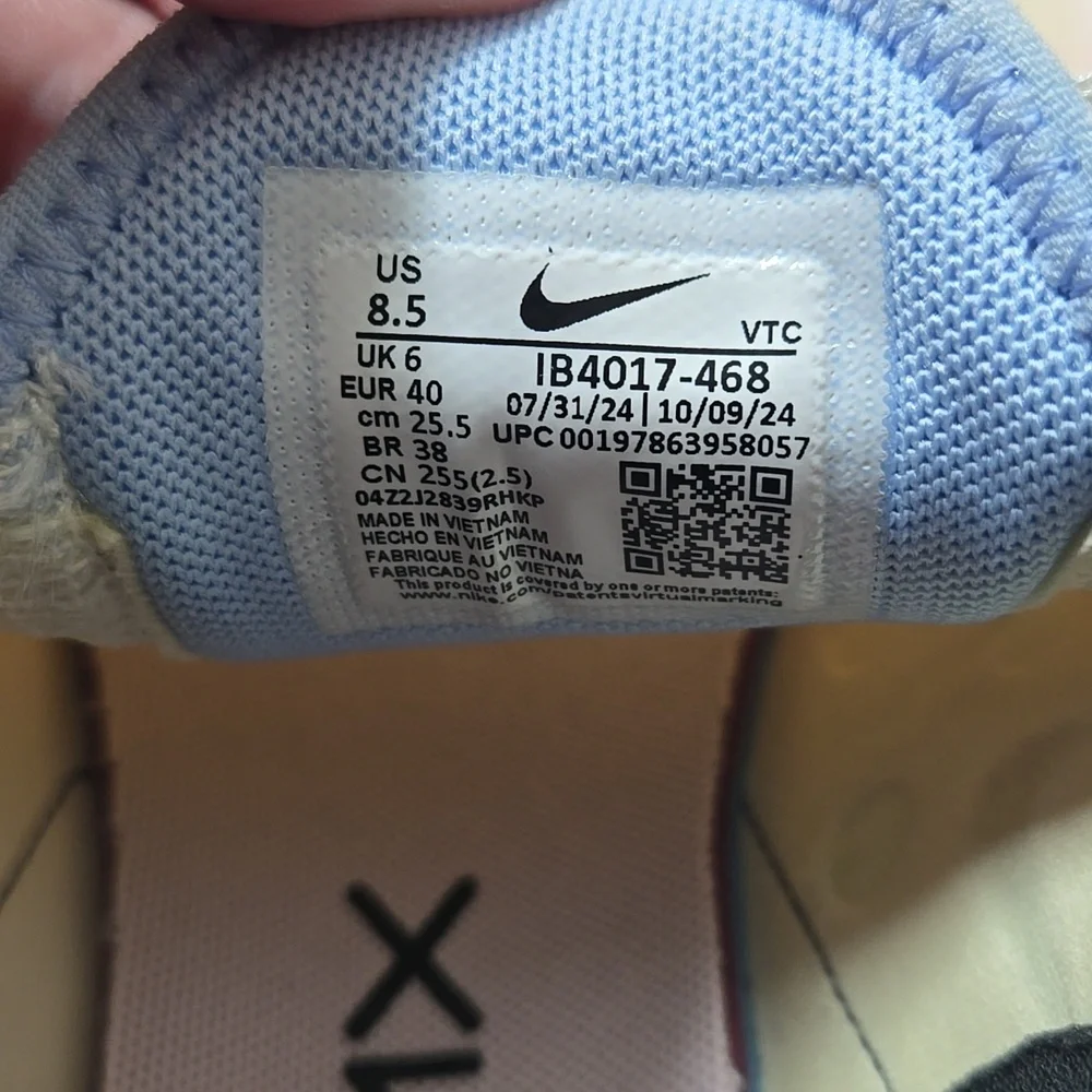 Nike Air Max 270 Women's Gradient Pastel Sneakers - Pink/Blue/White - Picture 9 of 10